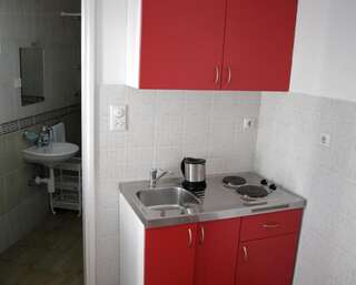 Апартаменты Studios Adriatic Херцег-Нови Номер-студио "Комфорт" с балконом и видом на море-19